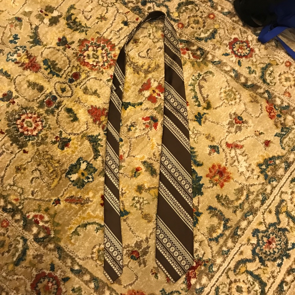Givenchy tie - Picture 2 of 3
